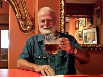 Obituario de Ray F. Howard