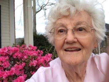 Obituary of Julia Wolf