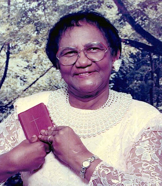 Obituary of Stella Doreen McIntosh