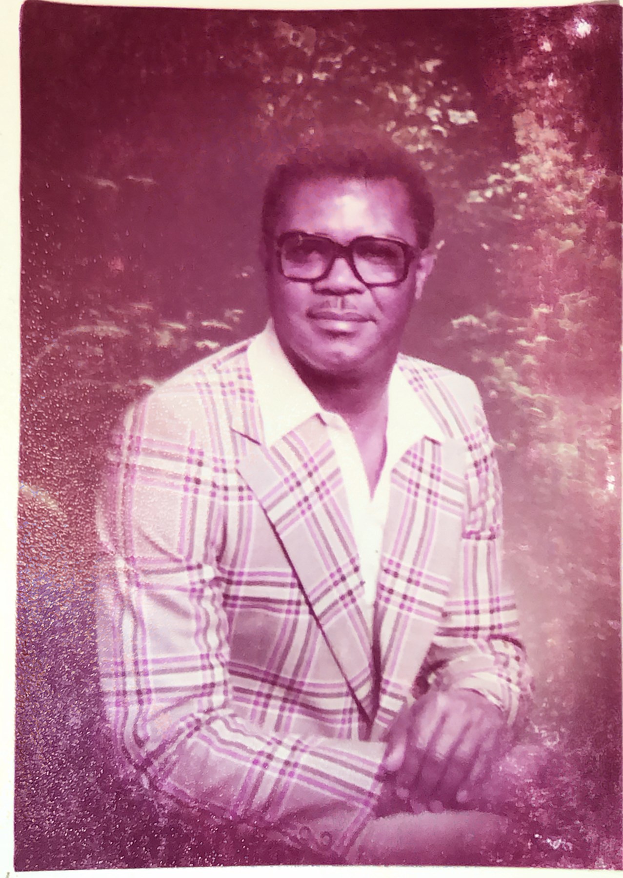 Obituary of Leslie A. Vernon