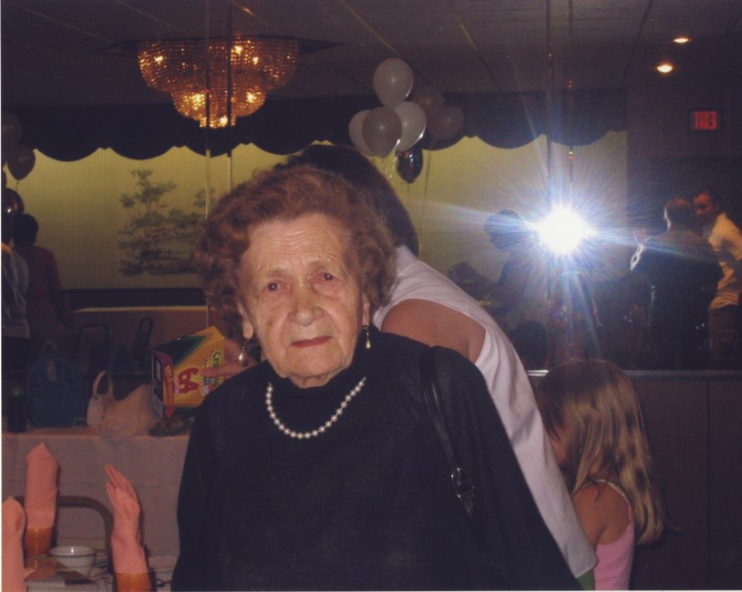 Obituary of Anna Loser