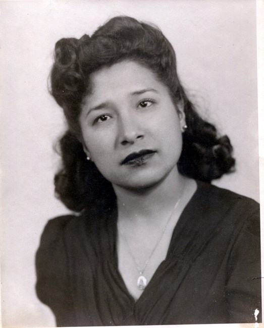 Obituary of Delfina Flores