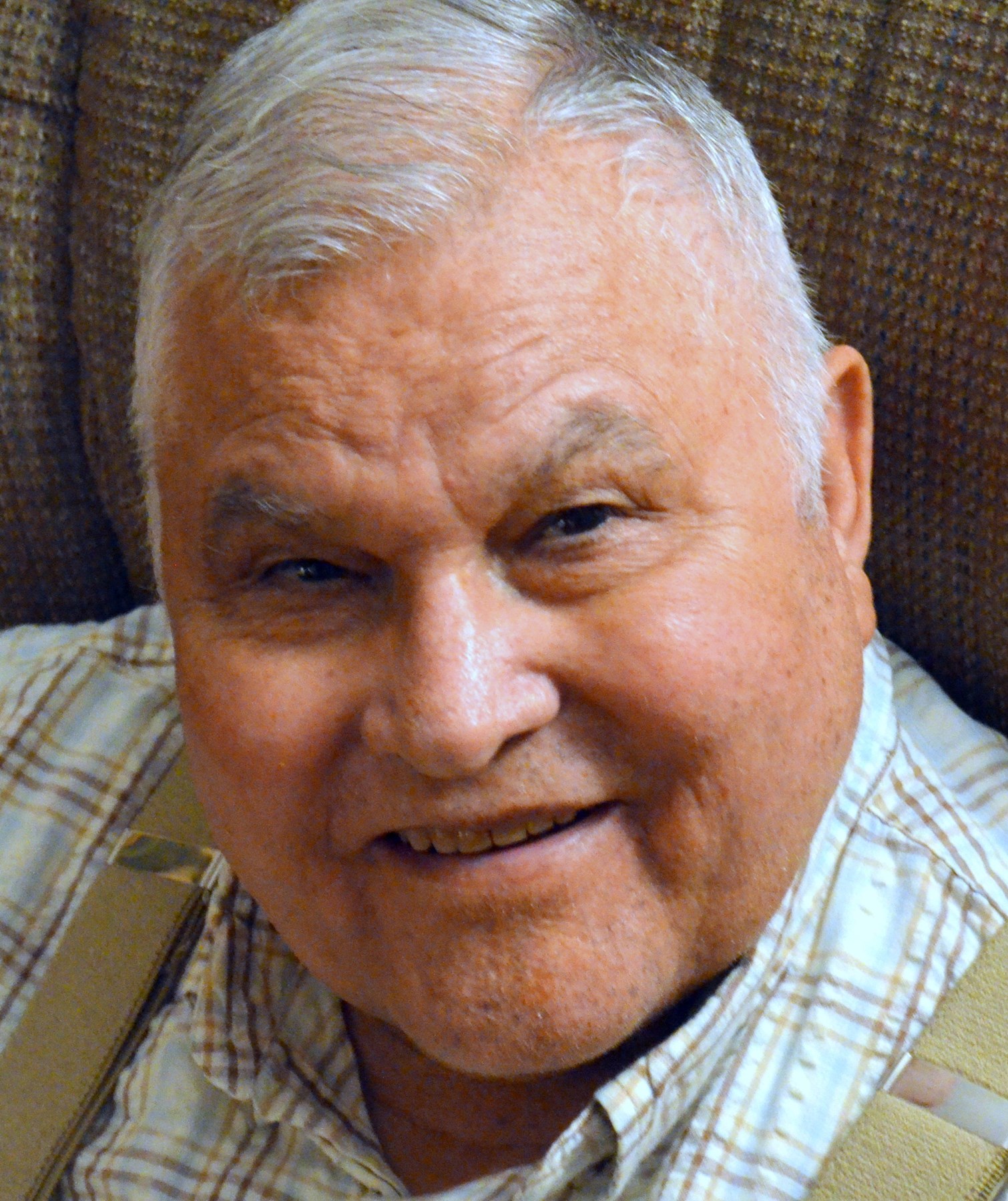 Obituary of Leonard E. White