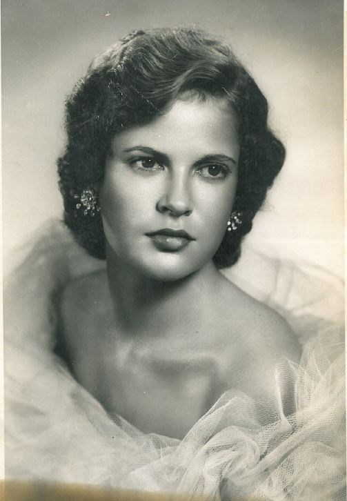 Obituary of Carole Sue Schnorr