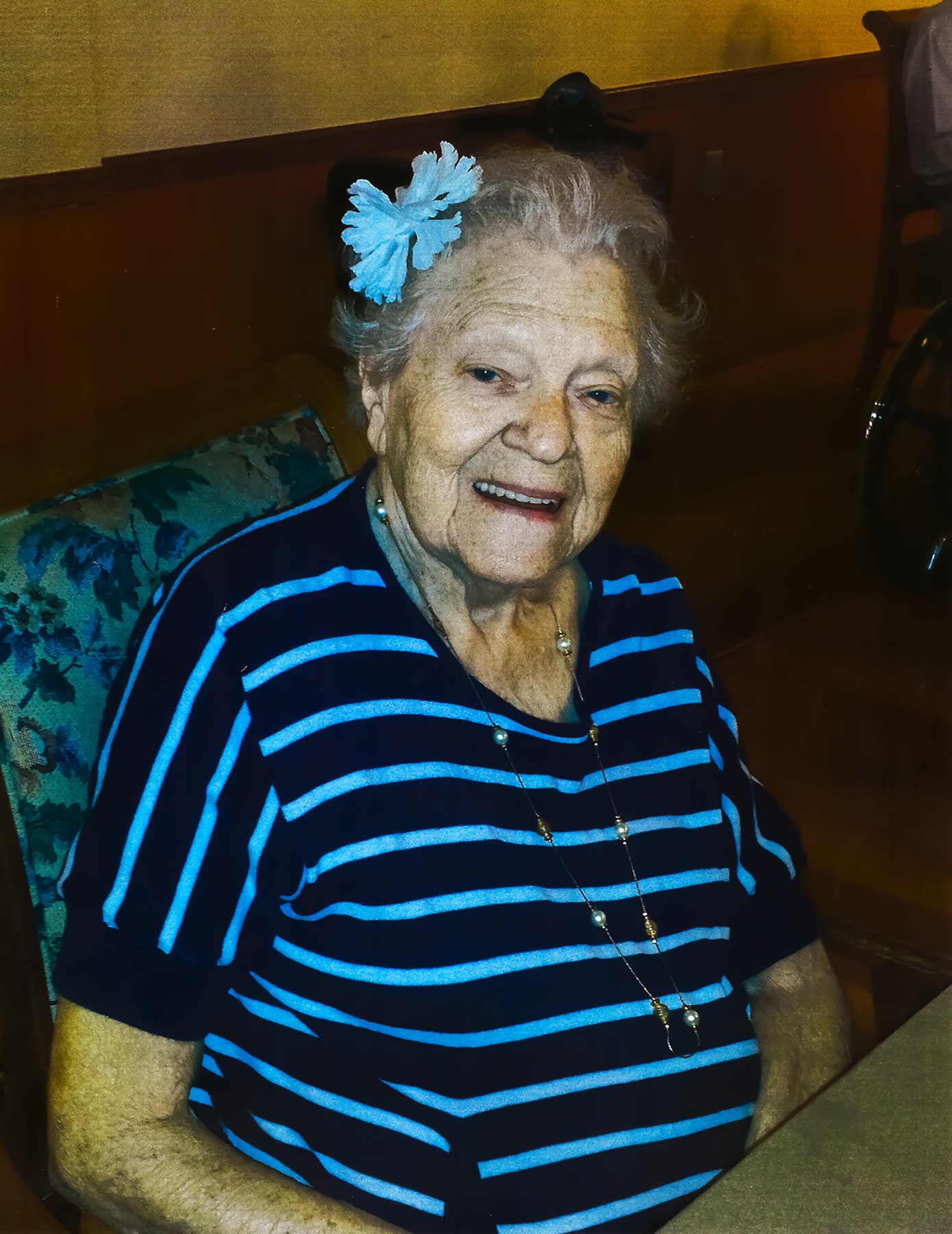 Obituary of Mary Louise Blue
