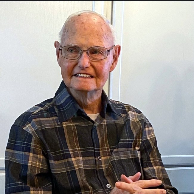 Obituario de Quinton Edwin Simmons