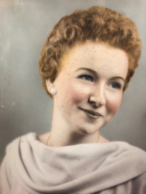 Obituary of Carolyn Ray Hayes