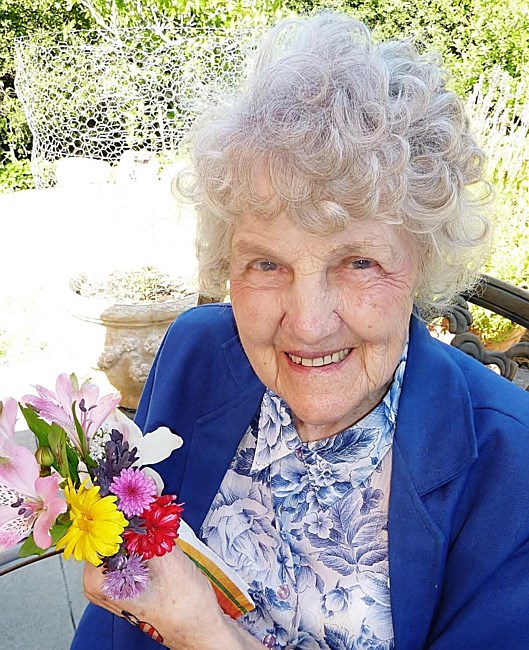 Obituary of Evy Sylvia Frank