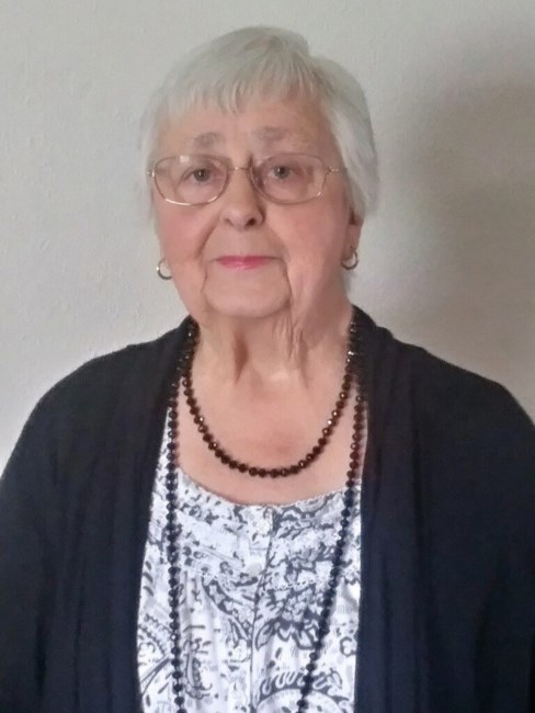 Obituario de Barbara Yvonne Hausenfluck