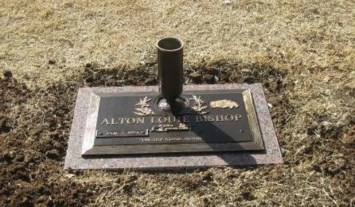 Avis de décès de Louie R Bishop