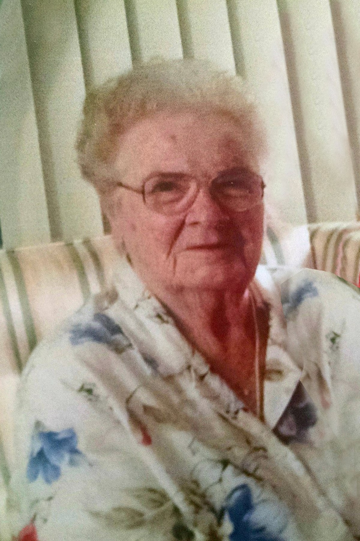 Obituario de Ruth Adeline Whitehead