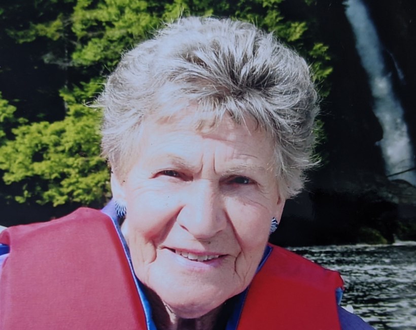 Obituary of Mary Diane Thomson