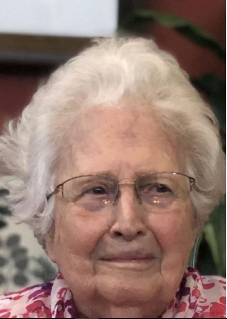 Obituary of Helen Cummings Davis