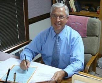 Obituario de John E. Thomassy