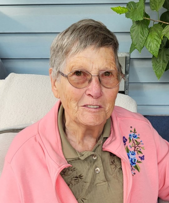 Obituary of Helen Margert Vandale