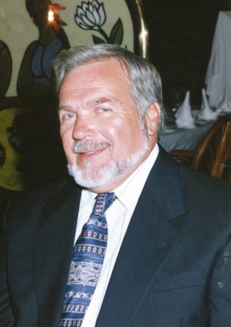 Obituario de Bruce W. "Tucker" Ball