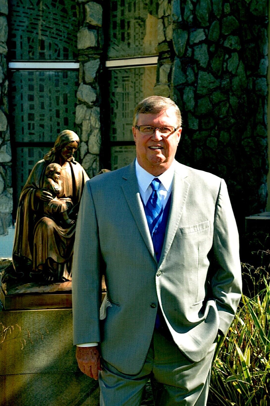 Obituary of Guy Robert Decker