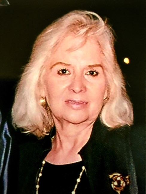 Obituario de Mary Lou Camacho