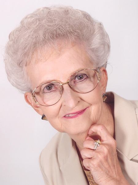 Obituary of Nell Manley McLean