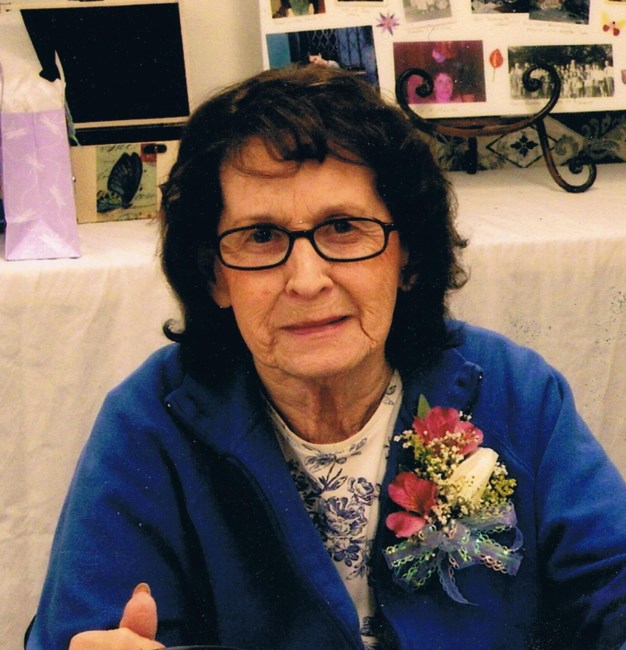 Obituario de Eleanor Maxine Boston
