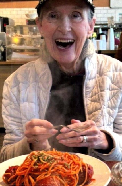 Obituary of Eileen Frances Hemenway