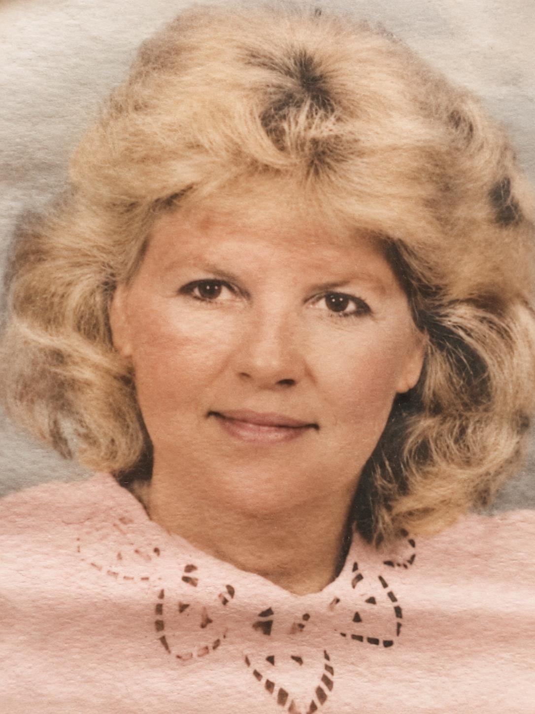 Obituary of Katherine Laura Lake