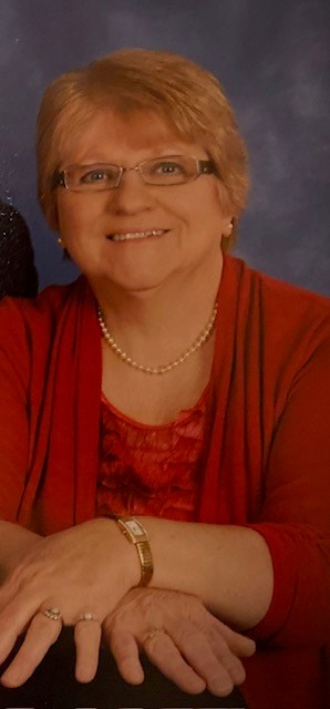 Obituario de Karen V Manjone