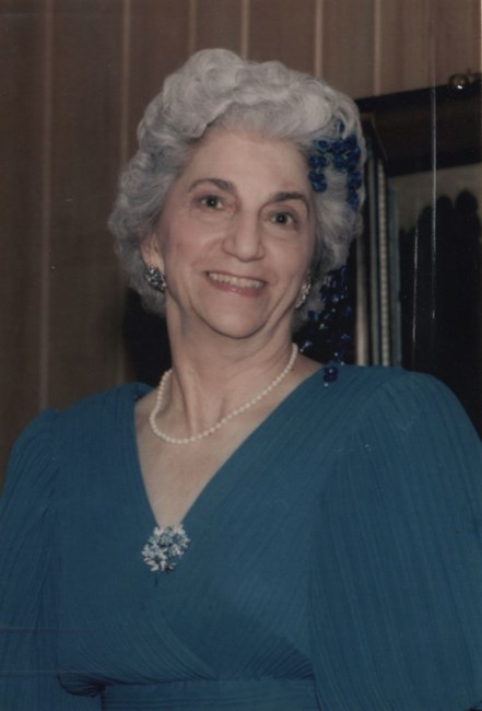 Obituario de Elaine L. Dugas