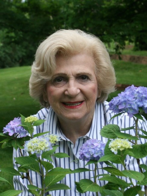 Obituary of Leona Lee Bohm