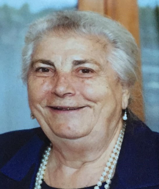 Obituario de Afrodite P. Karayiannis