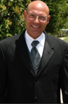 Obituary of Dean Ronald Hunt