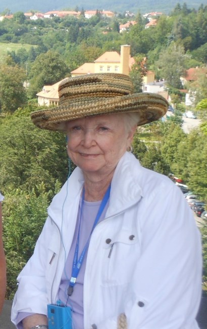 Obituary of Mrs. Mae G Barrett