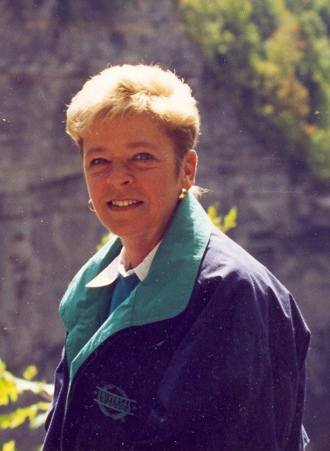 Obituary of Lynne E. Canfield