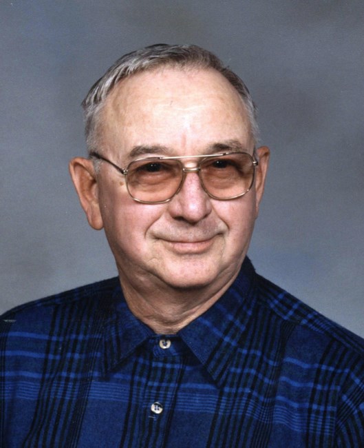 Obituary of Lyle F. Hoefer