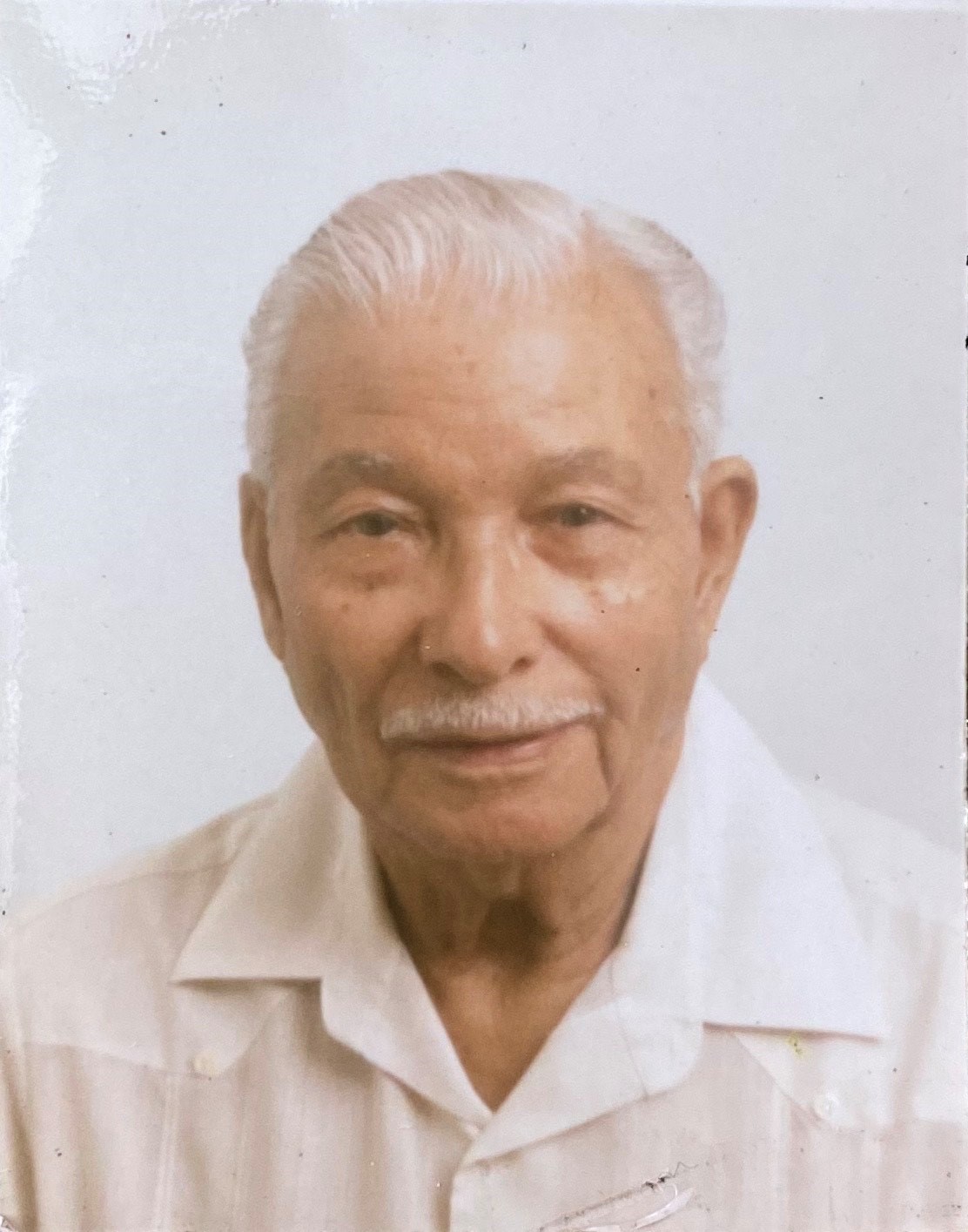 Obituary of Isaac Avilés López