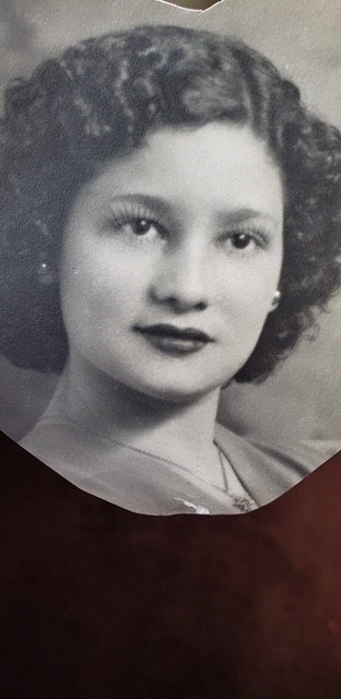 Obituary of Olga Alicia Del Mar