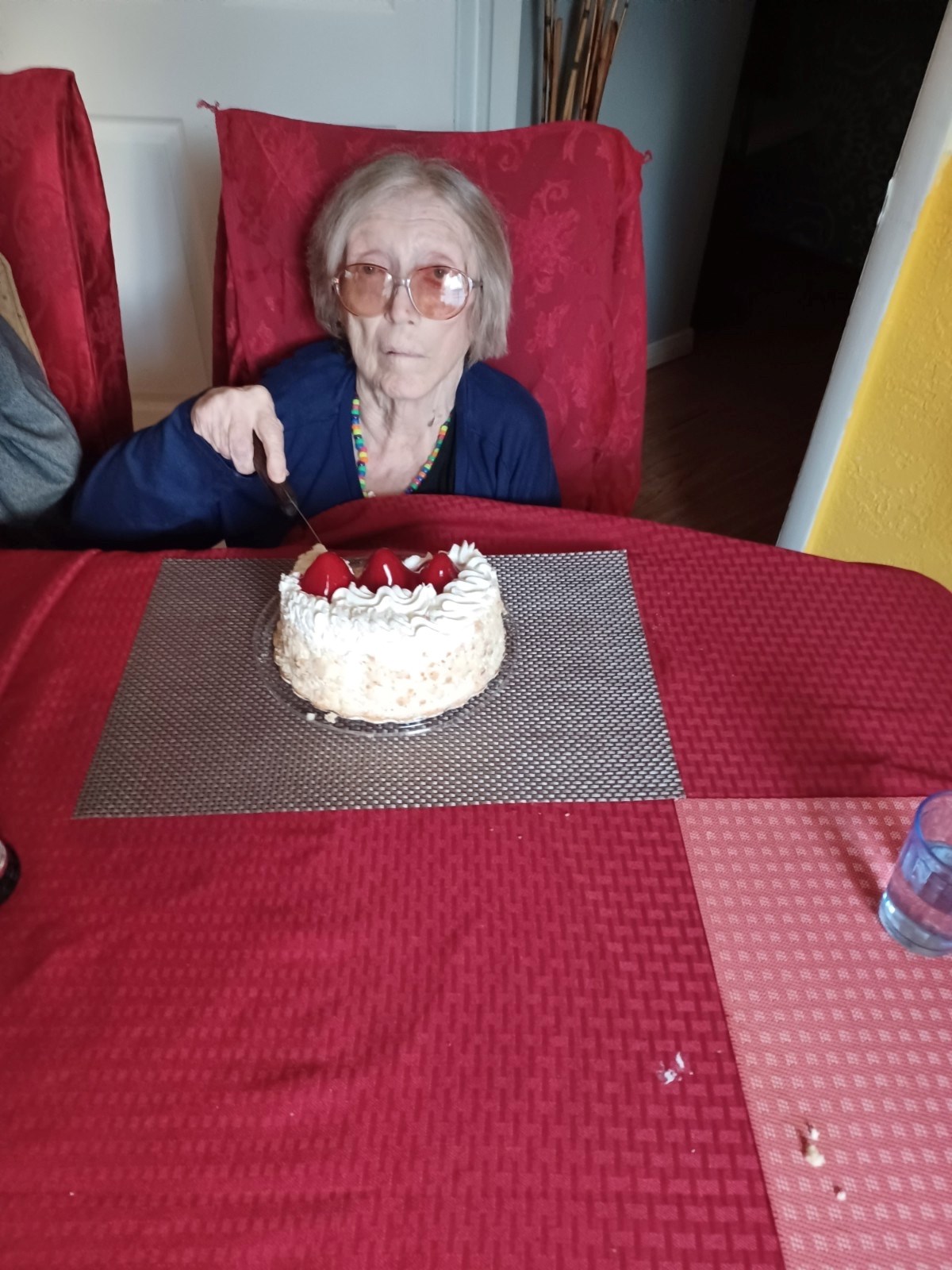 Obituario de Mary E Corso