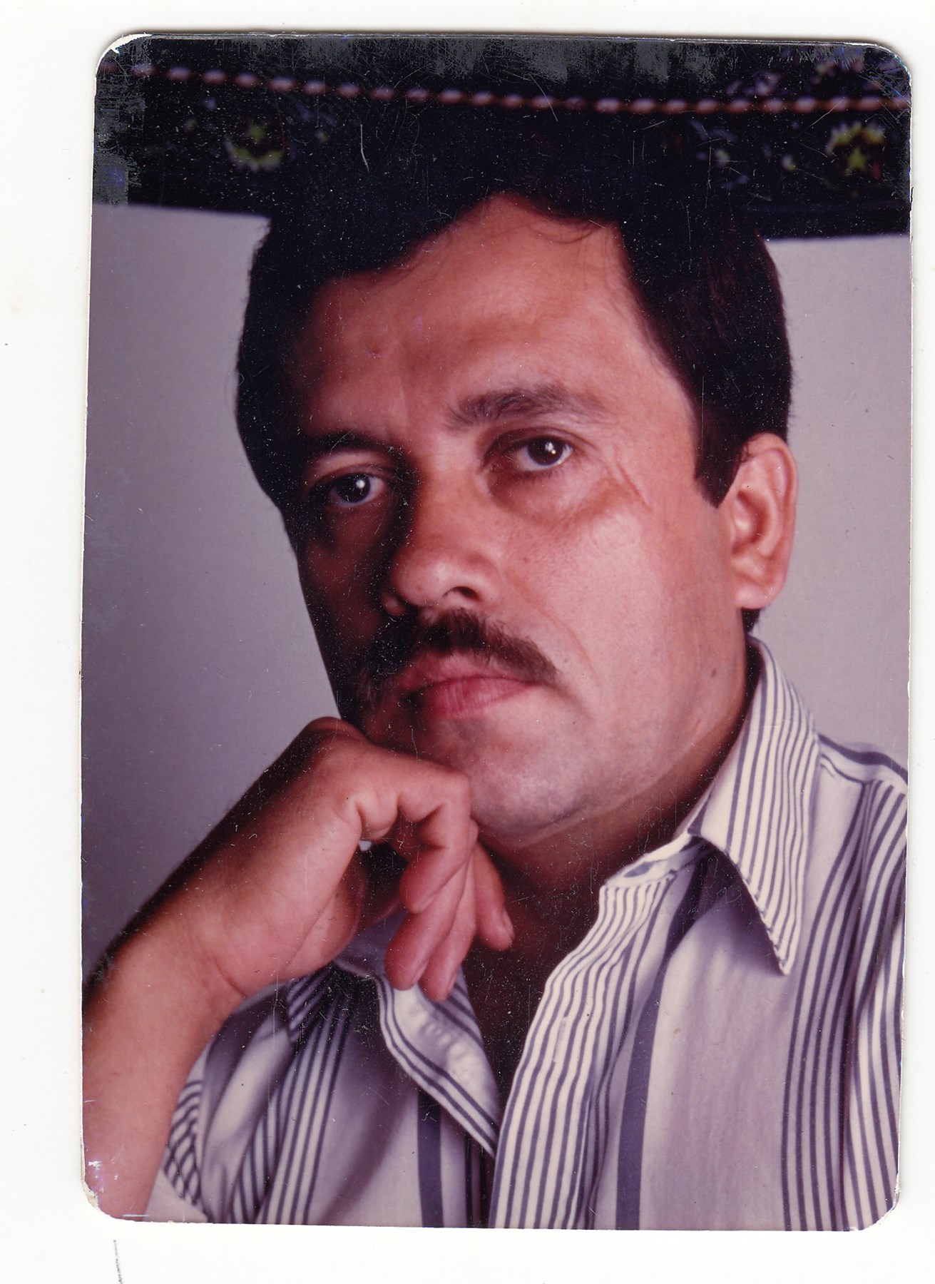 Obituary of Julio Cesar Navarro Escobar