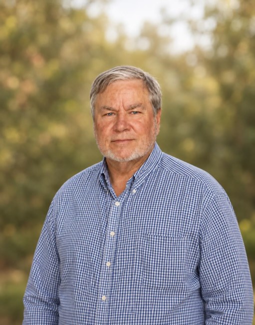 Obituary of Eastman "Farrell" Holden
