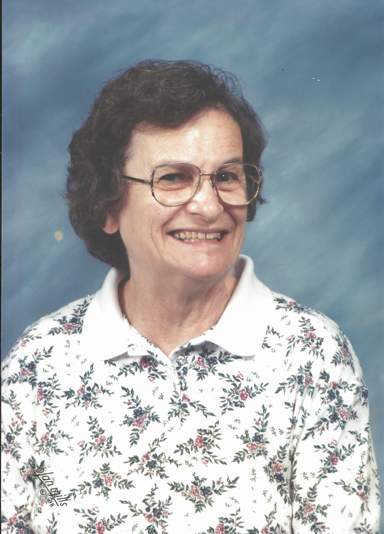 Mary B. "Deanie" Ettinger Obituary DeWitt, MI