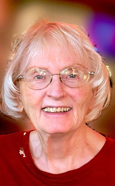 Obituary of Carol "Kelly" Lee  Sundown