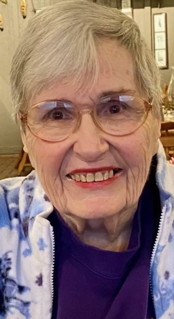 Obituary of Carmen Emma Lyons