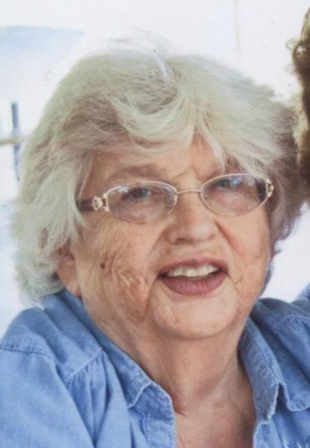 Obituary of Betty Bayer
