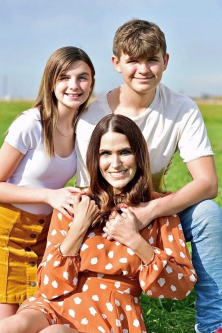 Obituary of Lindsey Renee Hedges