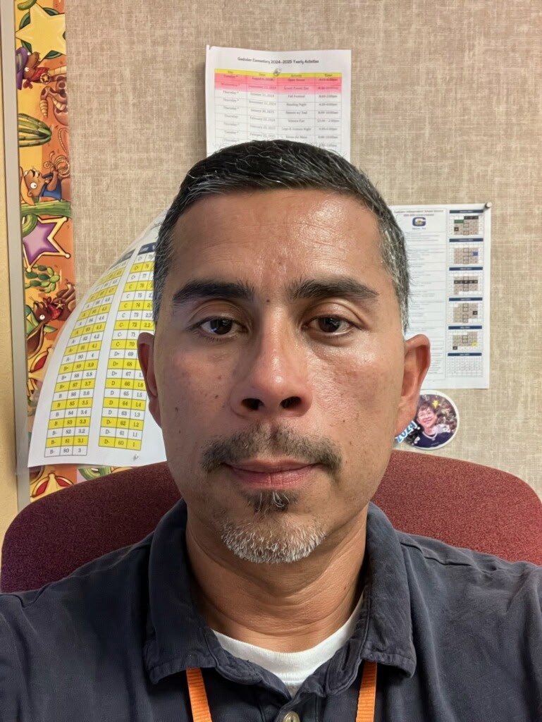 Obituario de Moises Macias