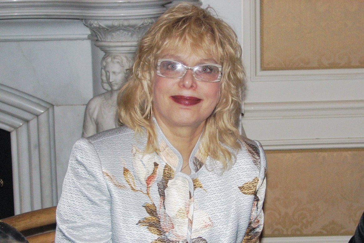 Obituary of Andrea Ellen Barer