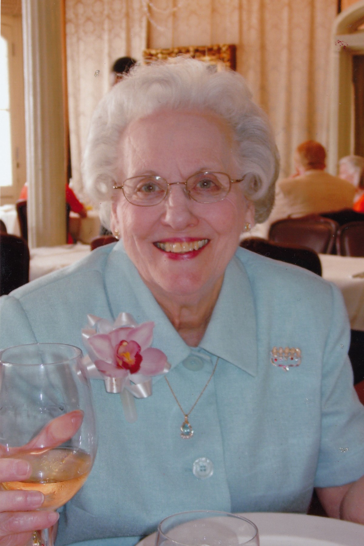 Obituary of Noemie "Mimi" Raymond