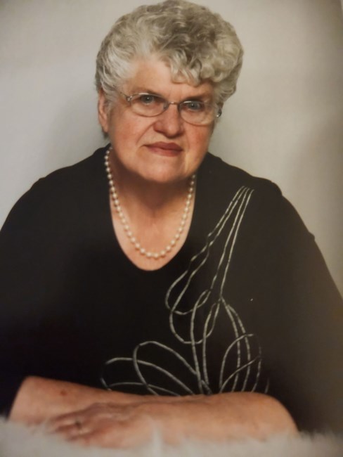 Obituary of Yvonne Elizabeth Meikle