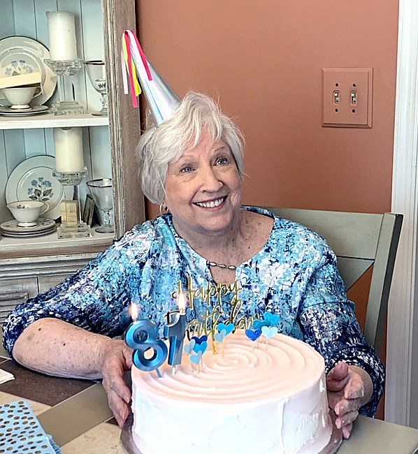 Obituario de June Whitfield Davis