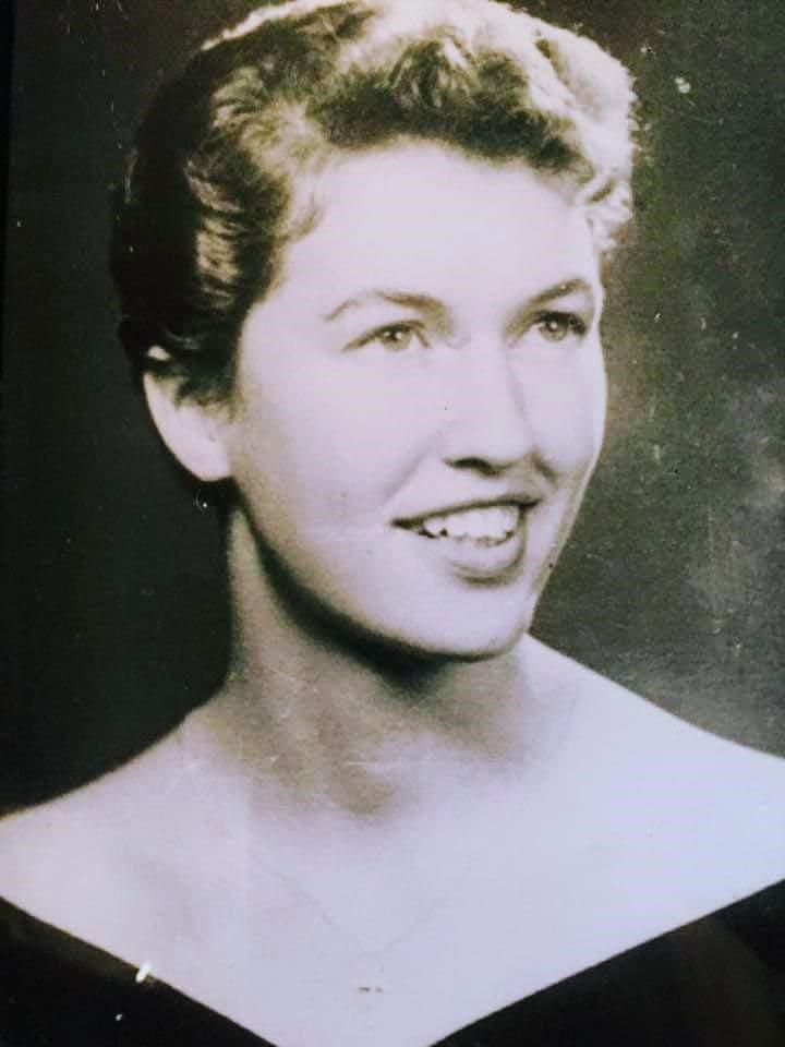 Obituary of Arela L Deakle